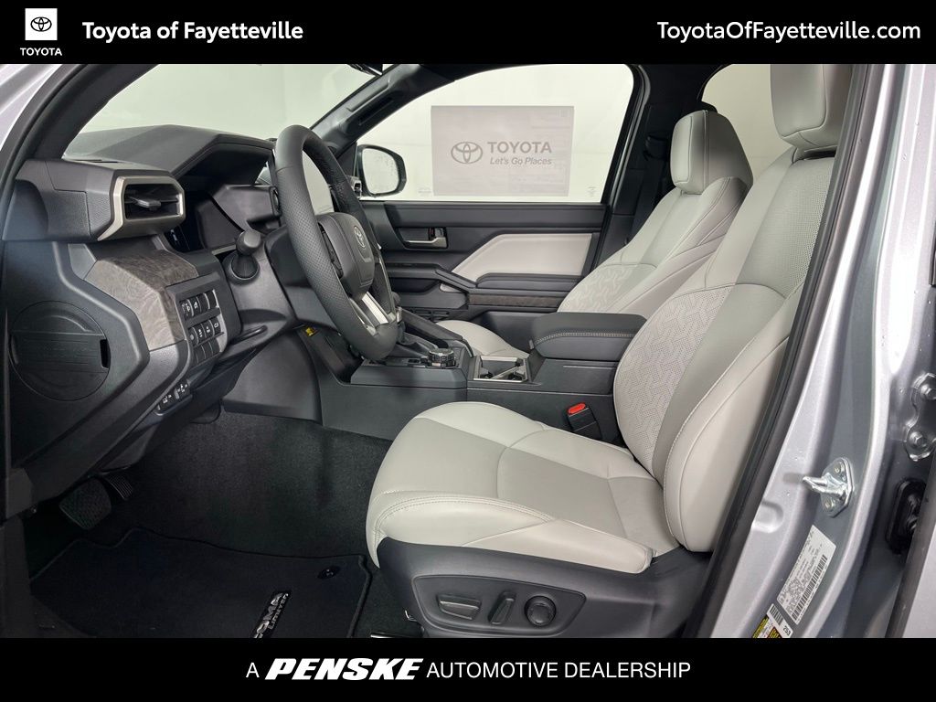 2025 Toyota Tacoma Limited 18
