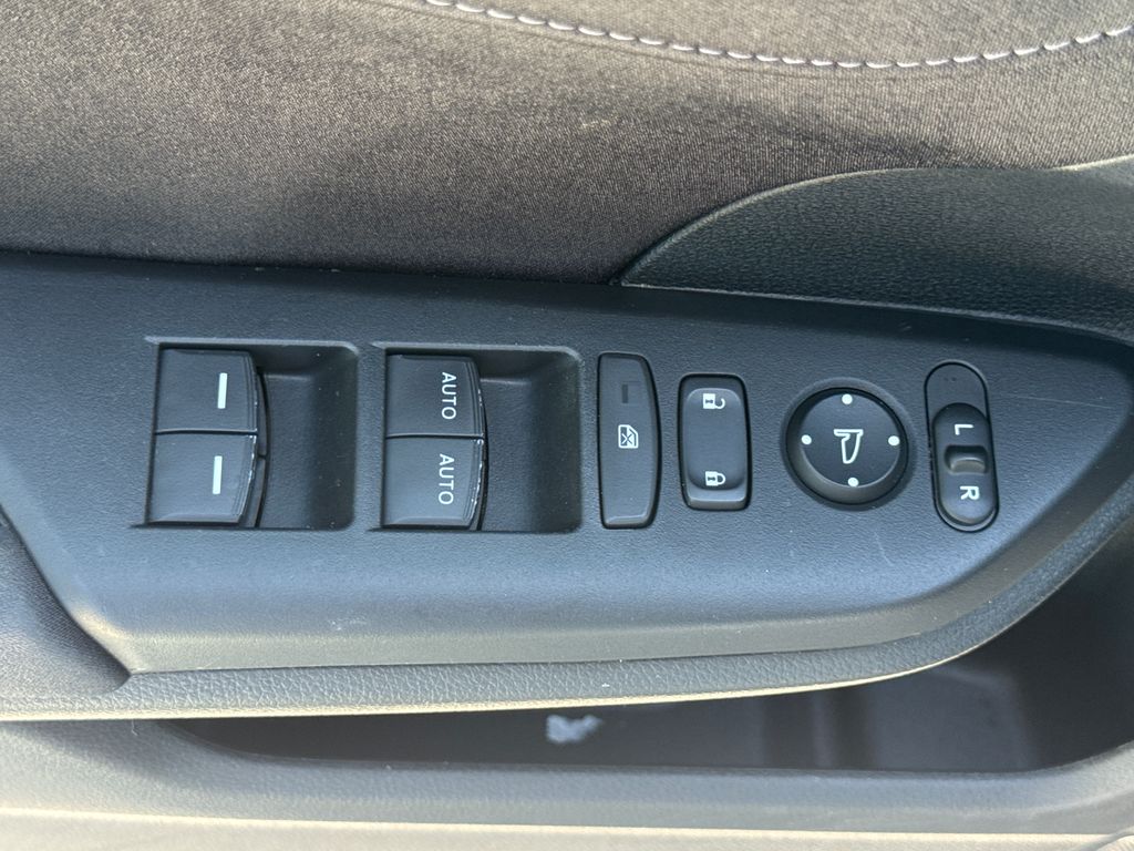 Used 2022 Gray Honda EX image 12