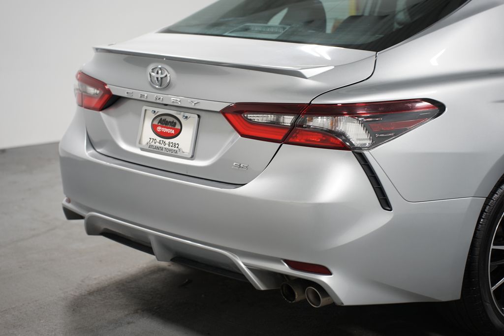 2022 Toyota Camry SE 9