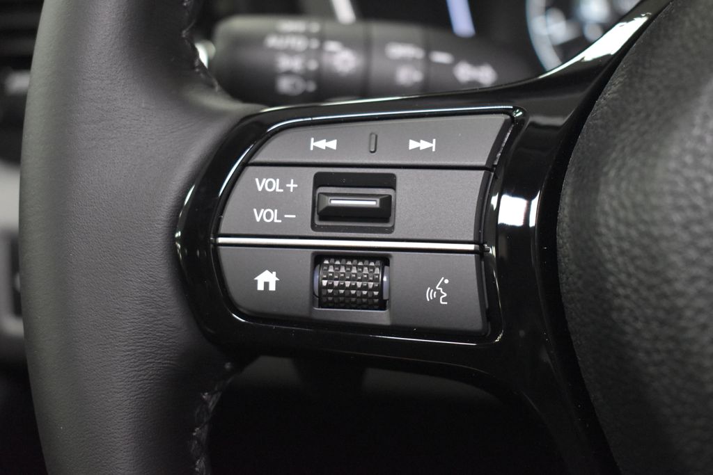 Thumbnail: 2025 Honda Pilot - 16