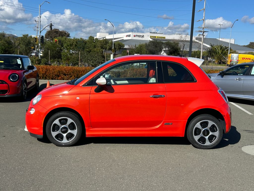 2013 Fiat 500e  2