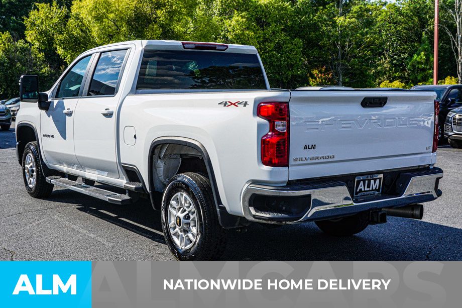 2024 Chevrolet Silverado 2500HD LT photo 3