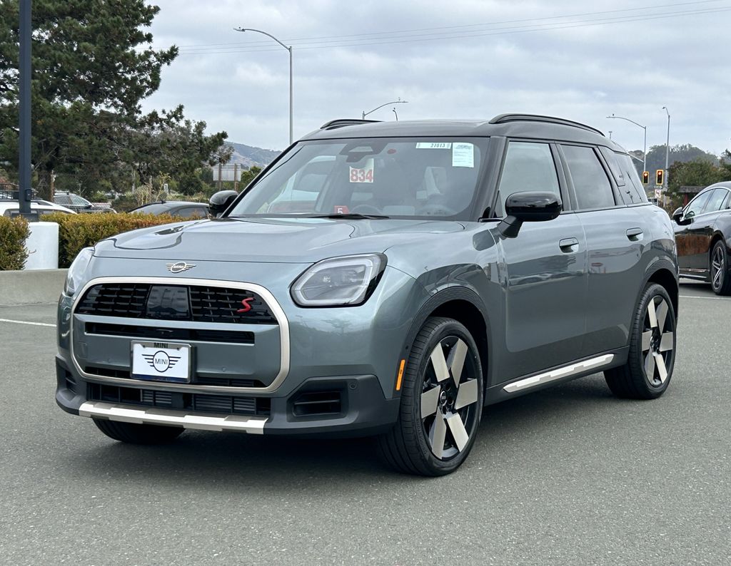 Thumbnail: 2027 MINI Cooper Countryman - 1