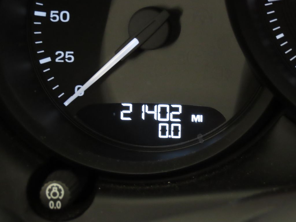 Thumbnail: 2024 Porsche Macan - 17