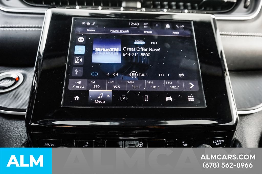 Used 2025 White/off-white Jeep Altitude image 39