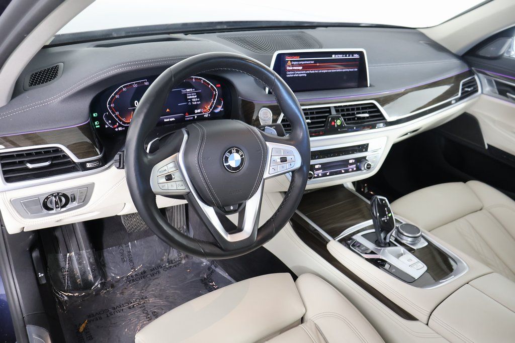 Thumbnail: 2020 BMW 7 Series - 7