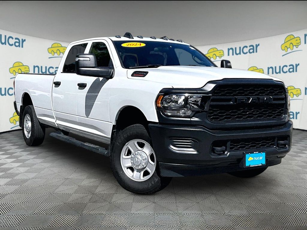 2024 RAM 3500 Tradesman Crew Cab LB 4WD