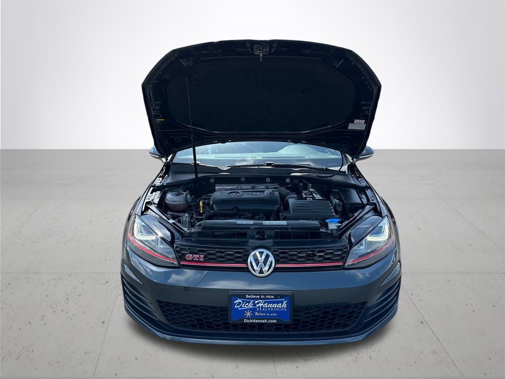 2016 Volkswagen Golf GTI SE