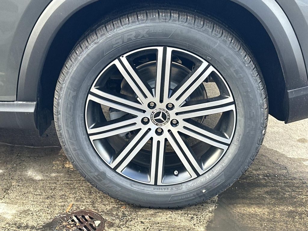 Thumbnail: 2026 Mercedes-Benz GLE - 7