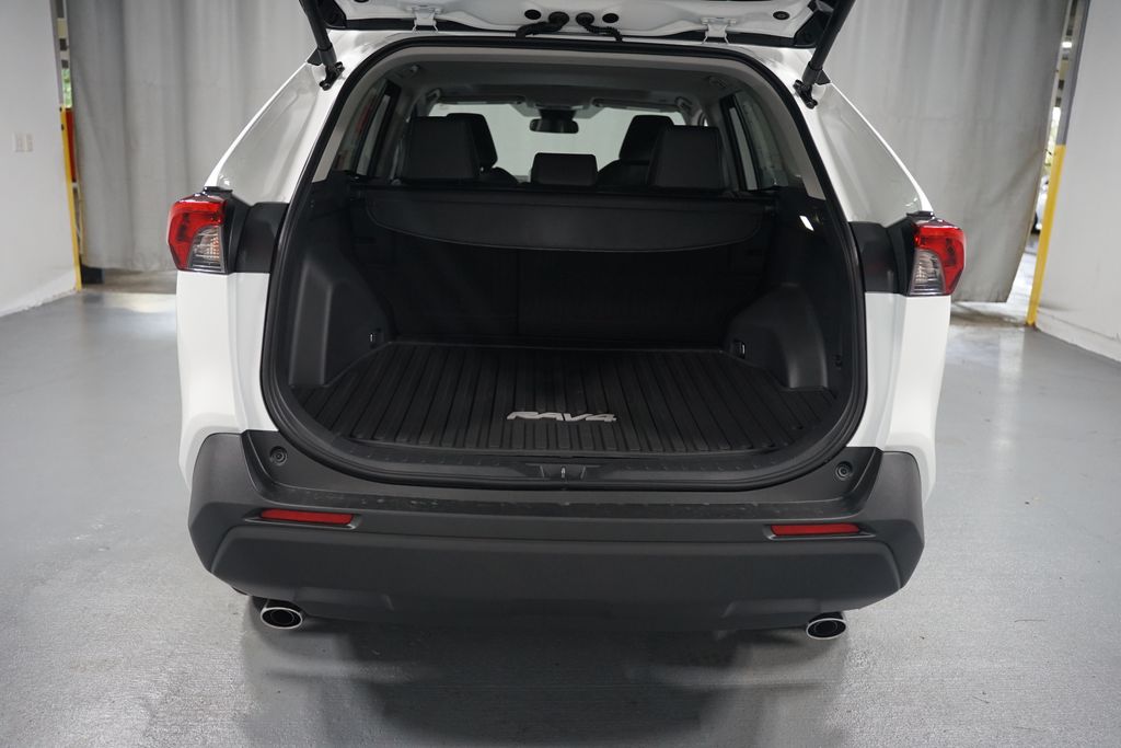 Thumbnail: 2025 Toyota RAV4 - 28