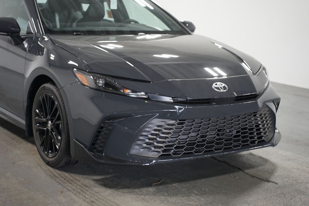 Thumbnail: 2025 Toyota Camry - 4