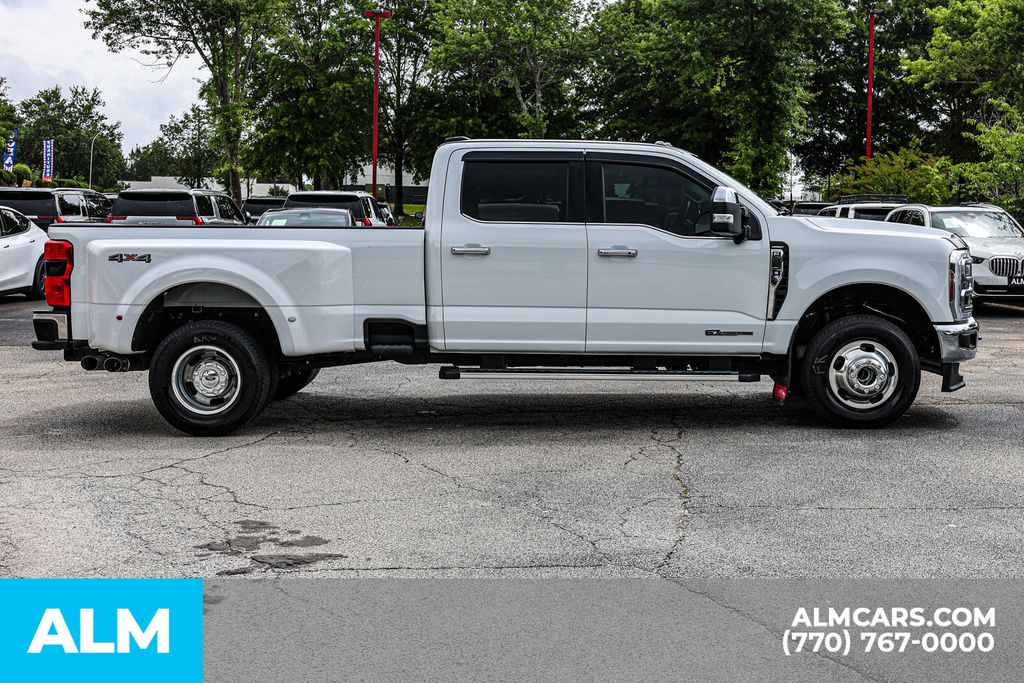 Used 2025 White Ford Lariat image 10