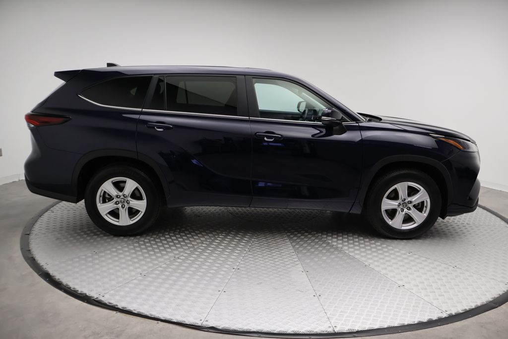 Thumbnail: 2025 Toyota Highlander - 7