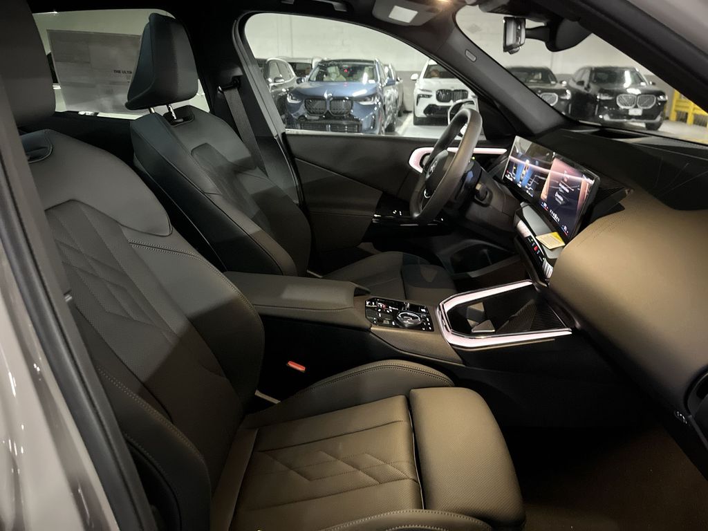 Thumbnail: 2026 BMW X3 - 25