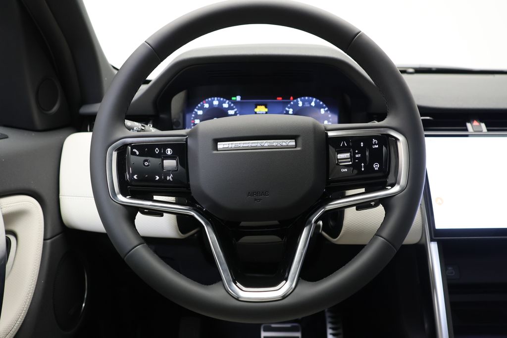Thumbnail: 2026 Land Rover Discovery Sport - 17