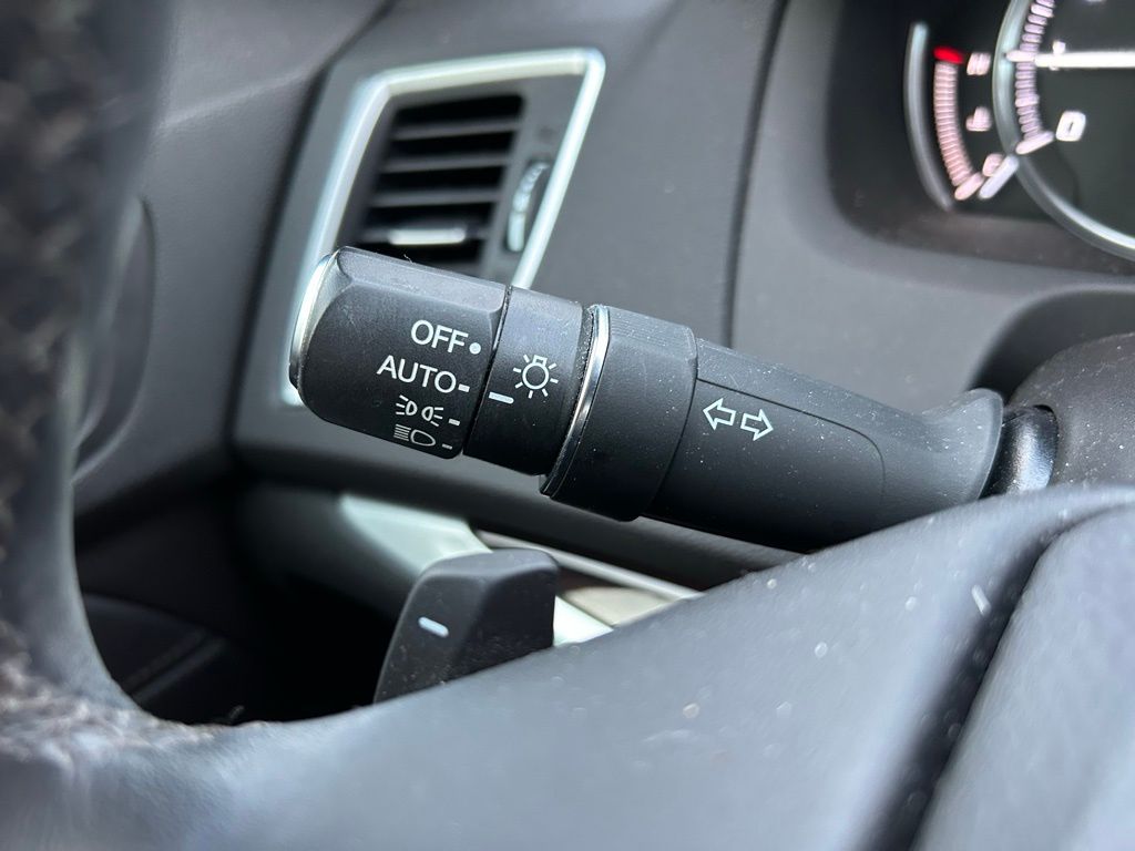 Thumbnail: 2015 Acura TLX - 23