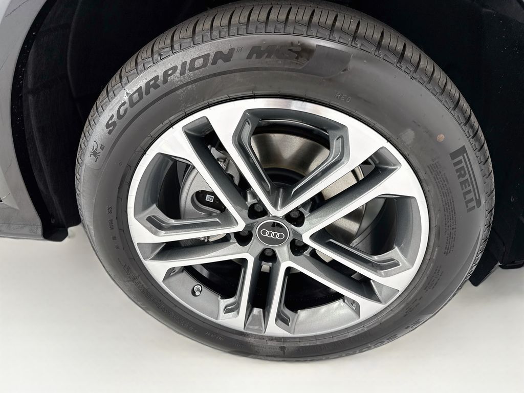 Thumbnail: 2026 Audi Q5 - 32