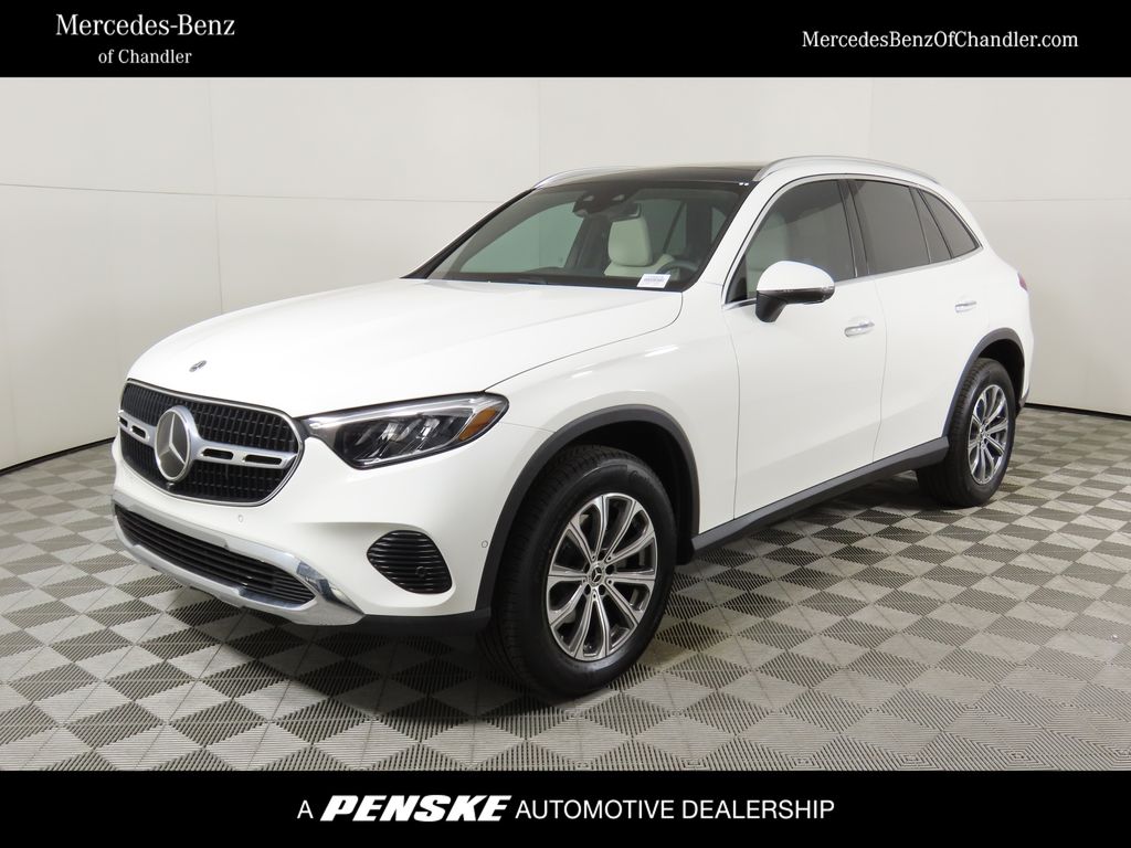 2025 Mercedes-Benz GLC 300 Hero Image