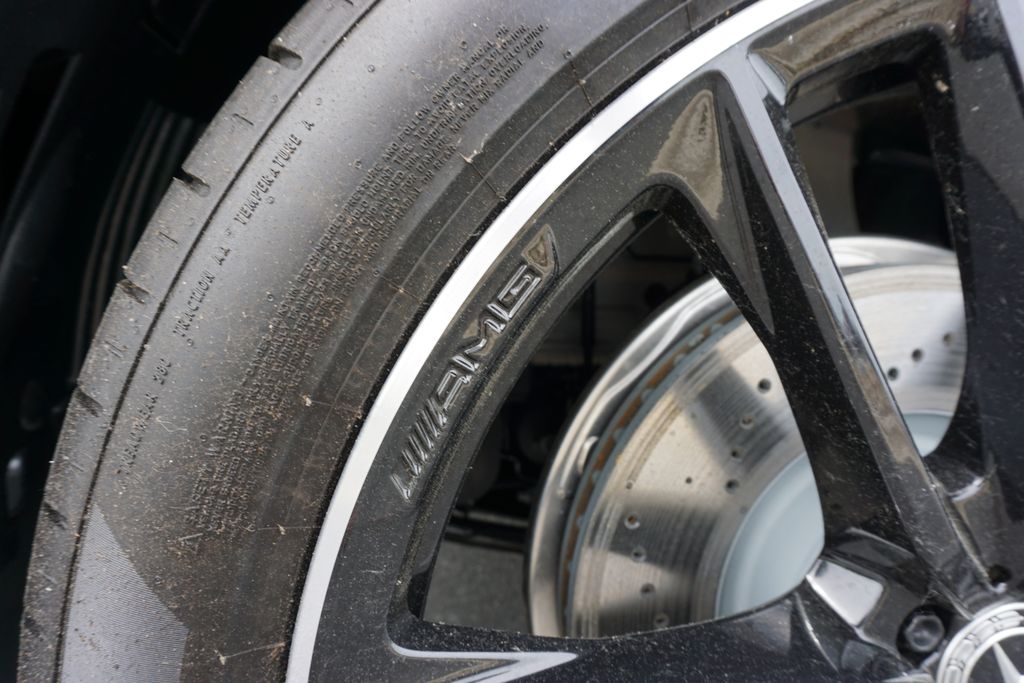 2025 Mercedes-Benz GLS 450 4MATIC 9
