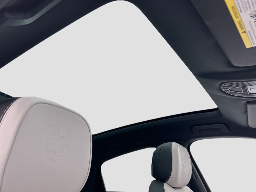 Thumbnail: 2026 Porsche  - 21