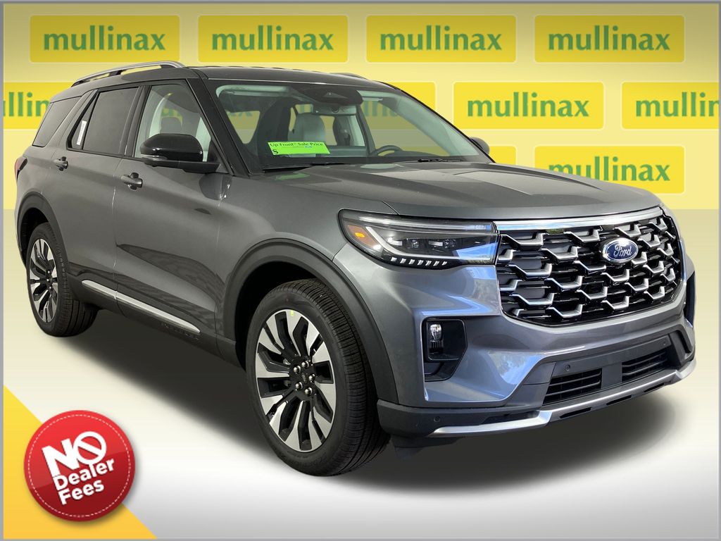 2026 Ford Explorer Platinum's photo