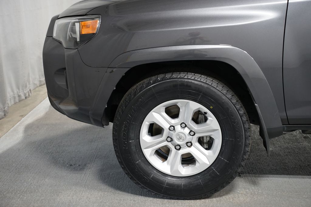 Thumbnail: 2022 Toyota 4Runner - 5