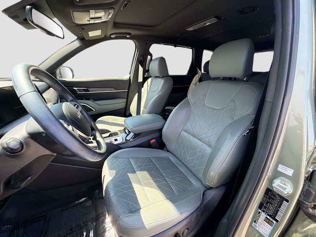 Used 2023 Green Kia EX X-Line image 22