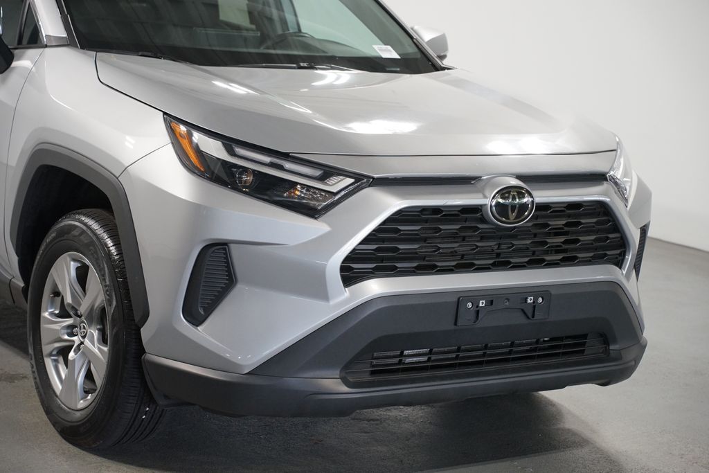Thumbnail: 2024 Toyota RAV4 - 4