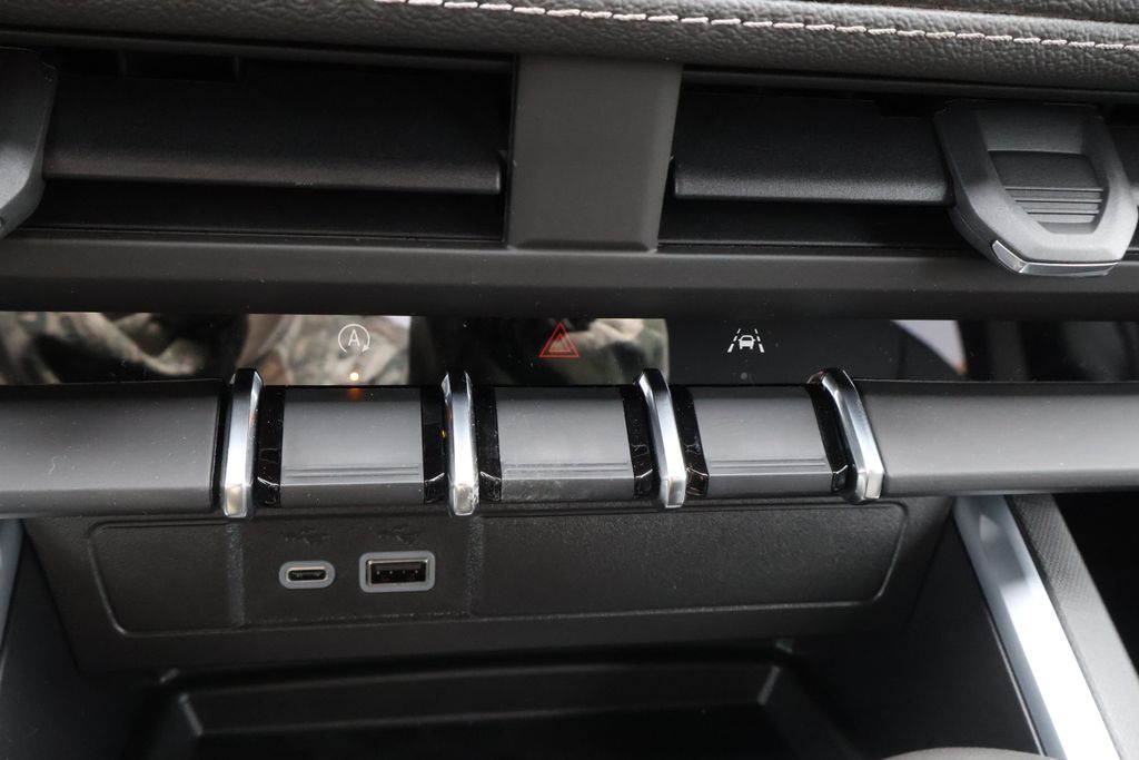 Thumbnail: 2026 Chevrolet Colorado - 30