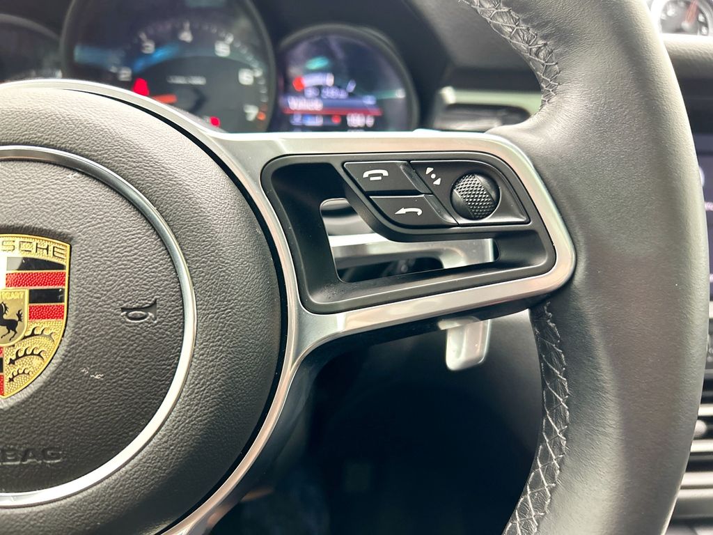 Thumbnail: 2020 Porsche Macan - 15