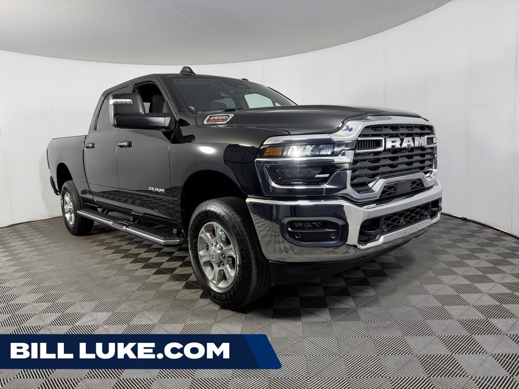 Diamond Black Crystal PC 2026 RAM 2500 Big Horn Crew Cab 4WD Pickup Truck Four-Wheel Drive 8-Speed Automatic