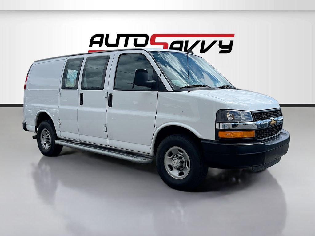 2023 Chevrolet Express 2500 Work Van HD's photo
