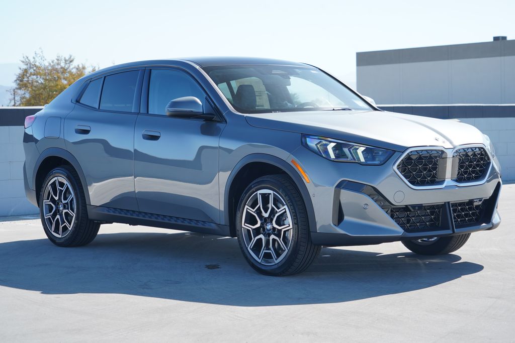 Thumbnail: 2027 BMW X2 - 3