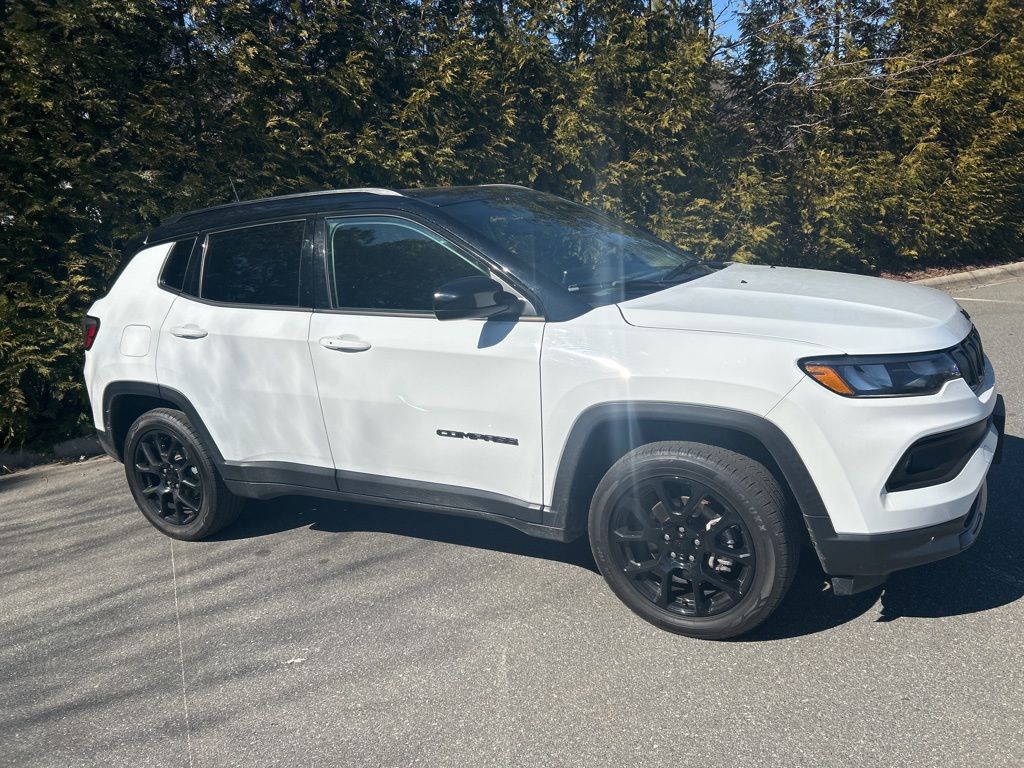 2022 Jeep Compass Altitude 4WD