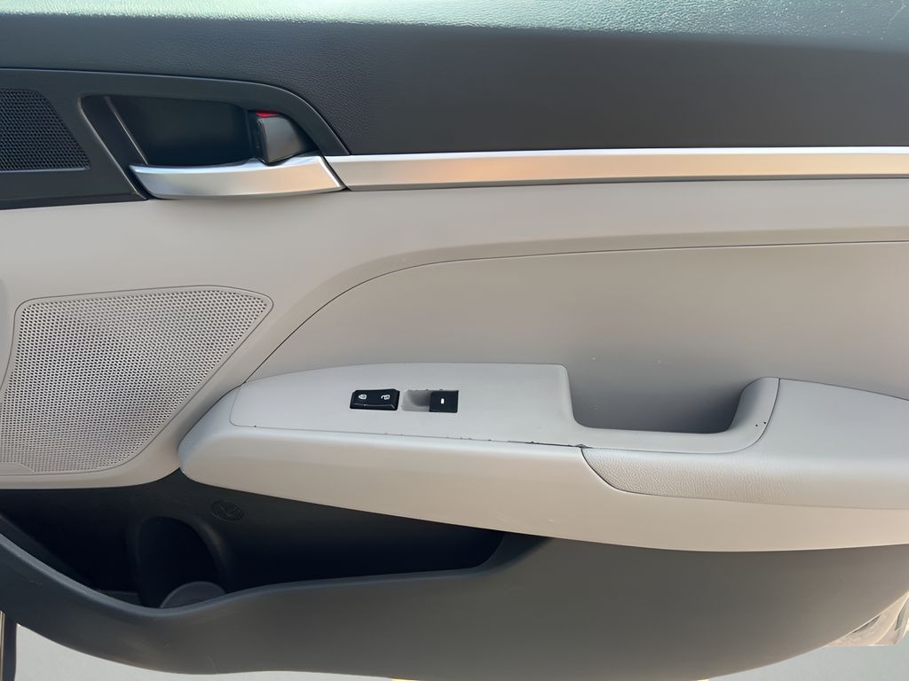 2019 Hyundai Elantra