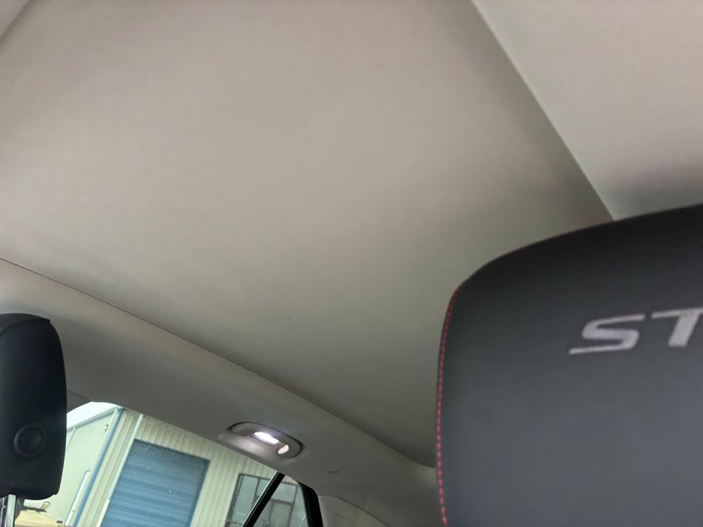 Used Car 2023 Buick Envision  Essence For Sale Under $35,000 In Austin, Texas