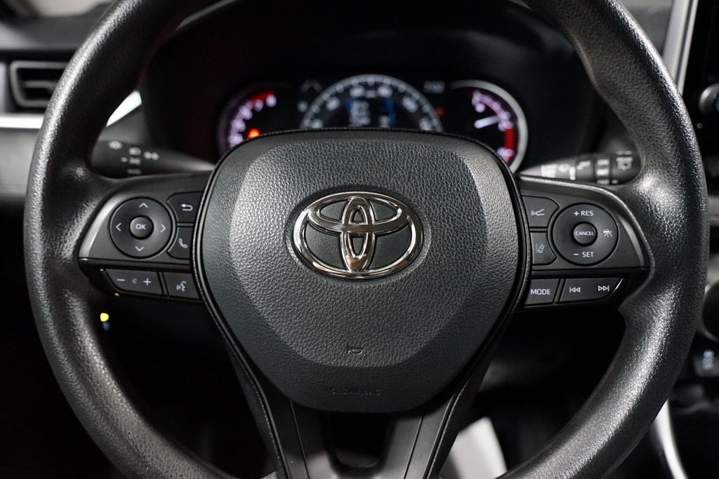 Thumbnail: 2024 Toyota RAV4 - 12