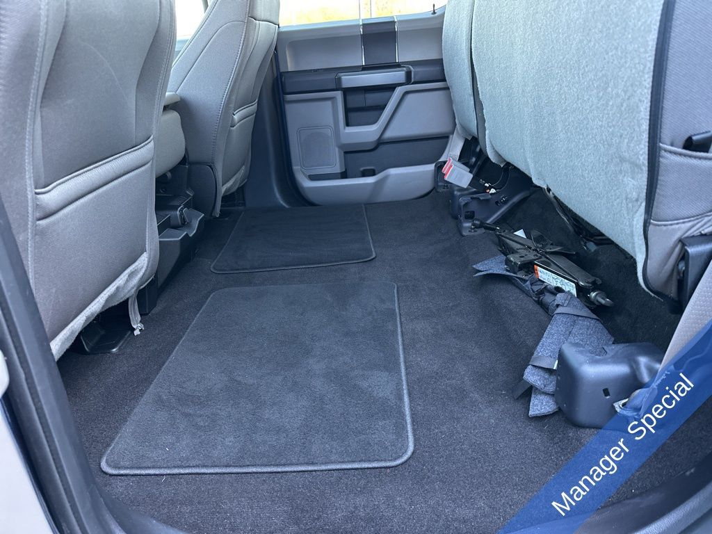 2019 Ford F-150 XLT photo