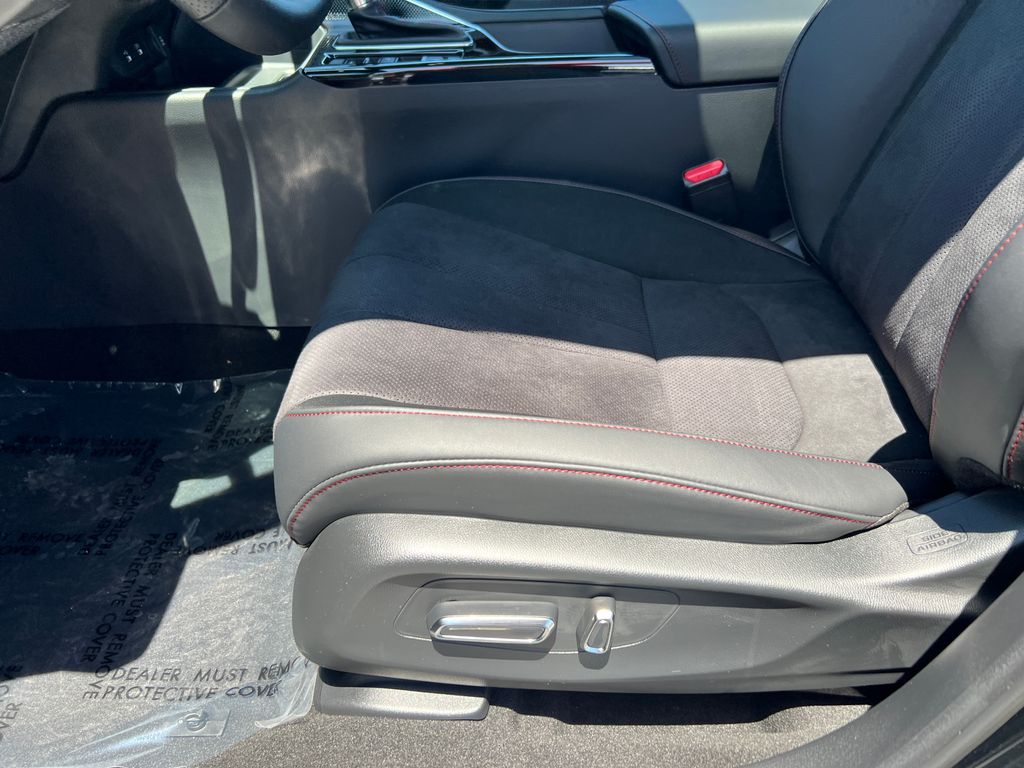 Thumbnail: 2025 Acura ADX - 14