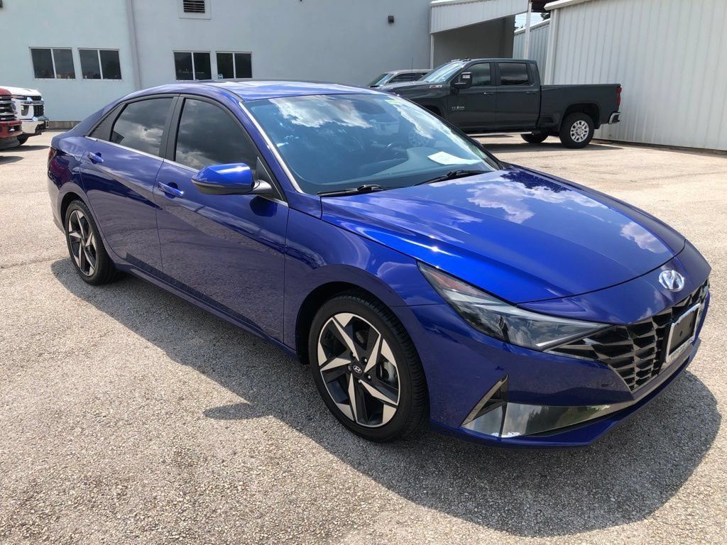 2022 Hyundai Elantra Hybrid Limited FWD
