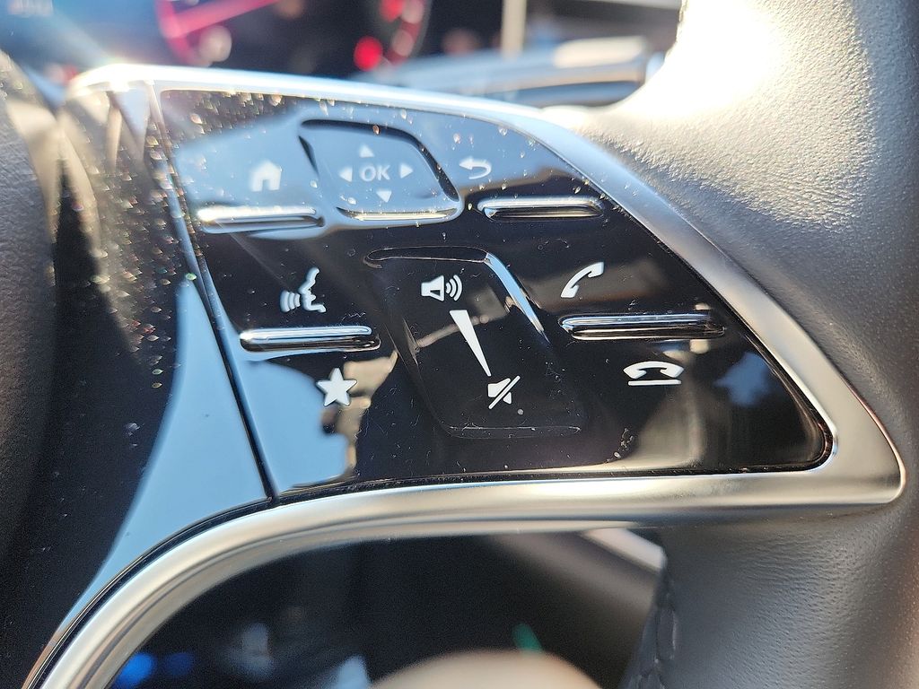 Thumbnail: 2025 Mercedes-Benz E-Class - 24