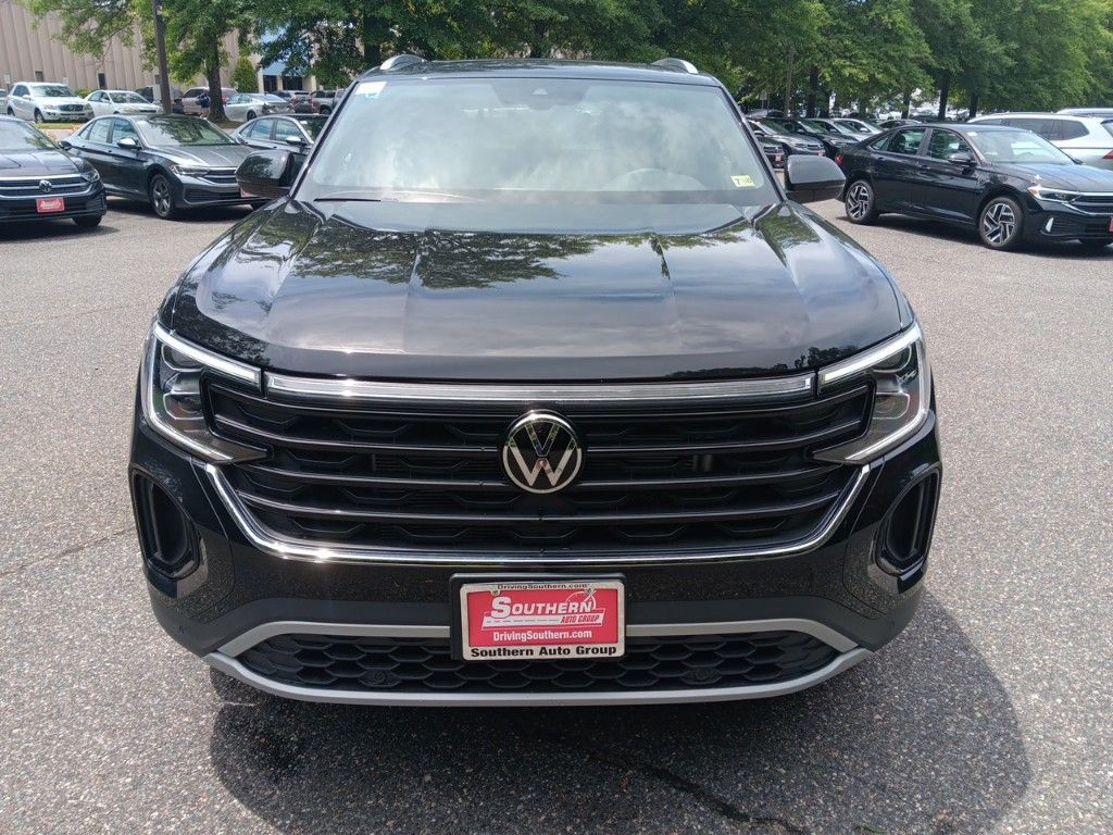 2024 Volkswagen Atlas Cross Sport 2.0T SE w/Technology 8