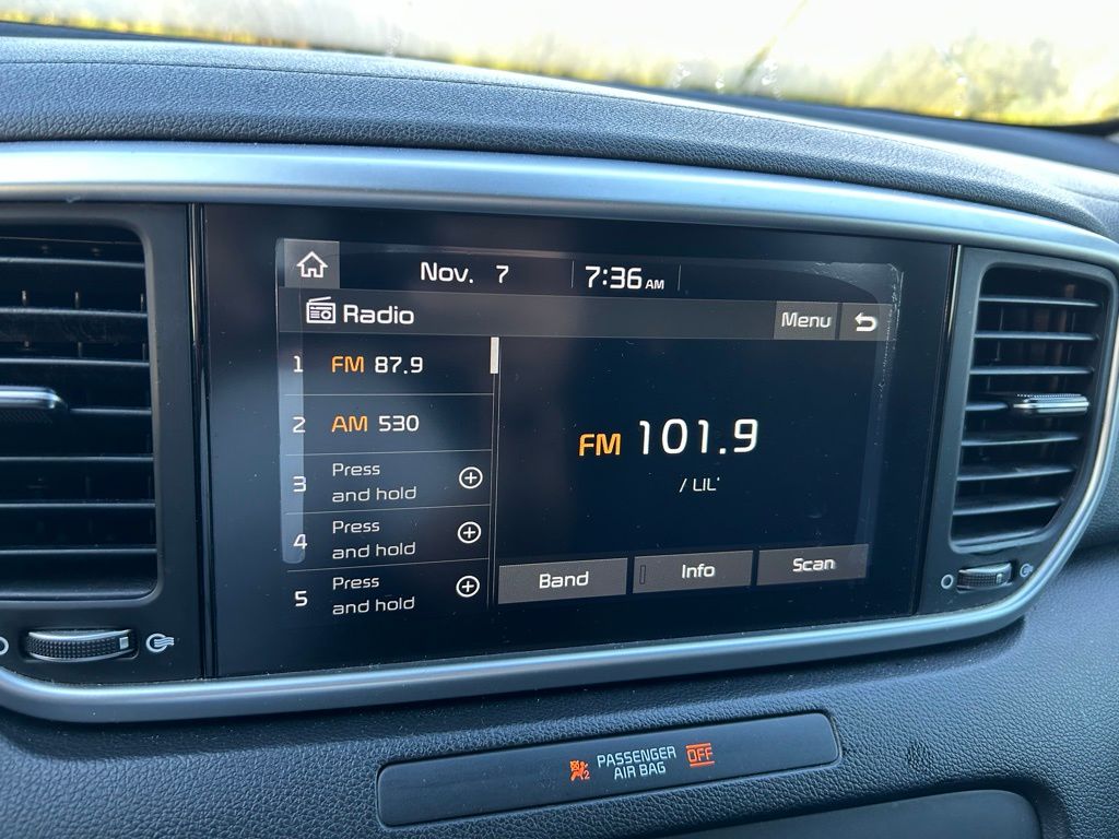 Thumbnail: 2021 Kia Sportage - 23