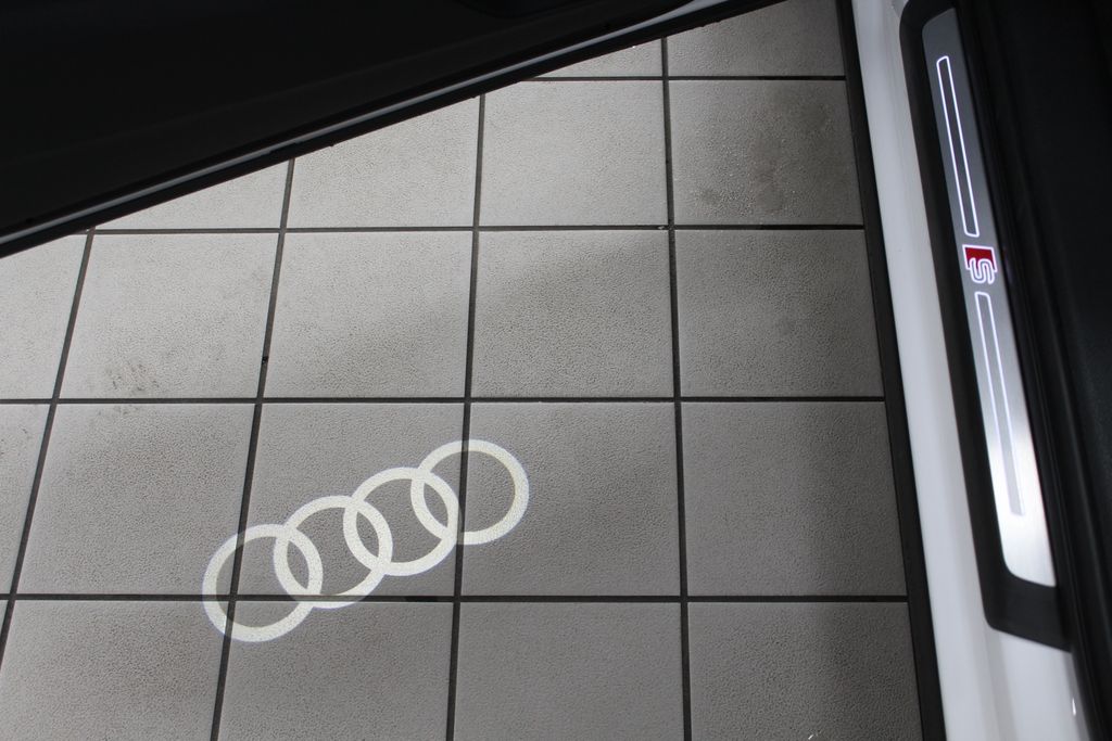 Thumbnail: 2025 Audi Q3 - 15