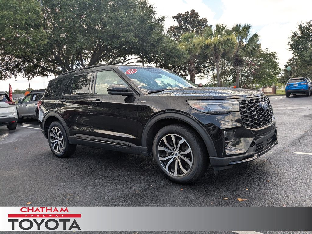 Black Metallic 2025 Ford Explorer SUV / Crossover All-Wheel Drive Automatic