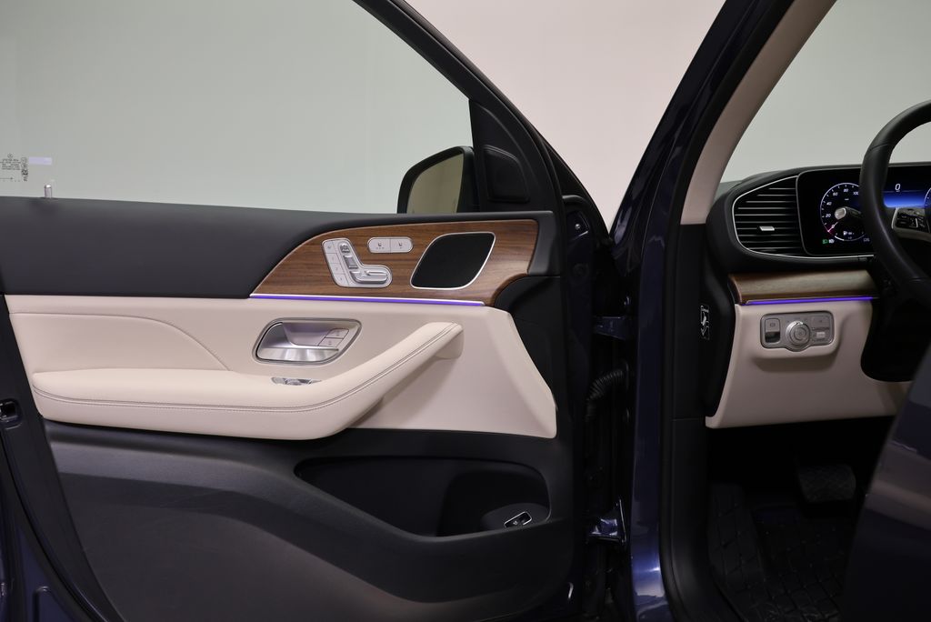 Thumbnail: 2026 Mercedes-Benz GLE - 31