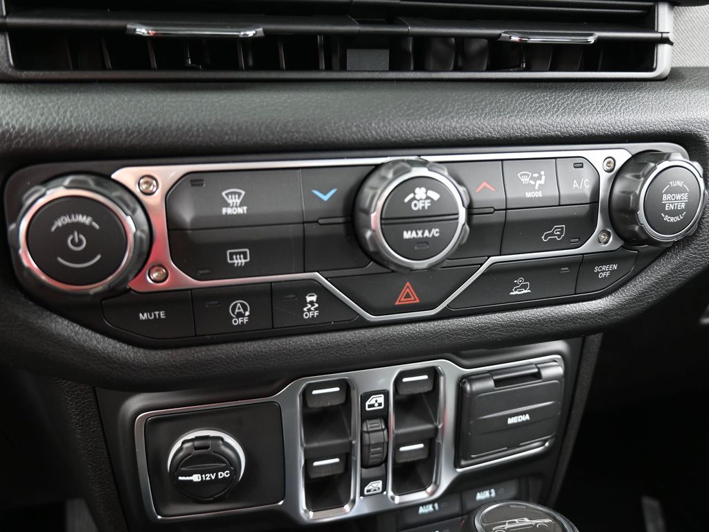 New 2026 41 Jeep Sport image 17