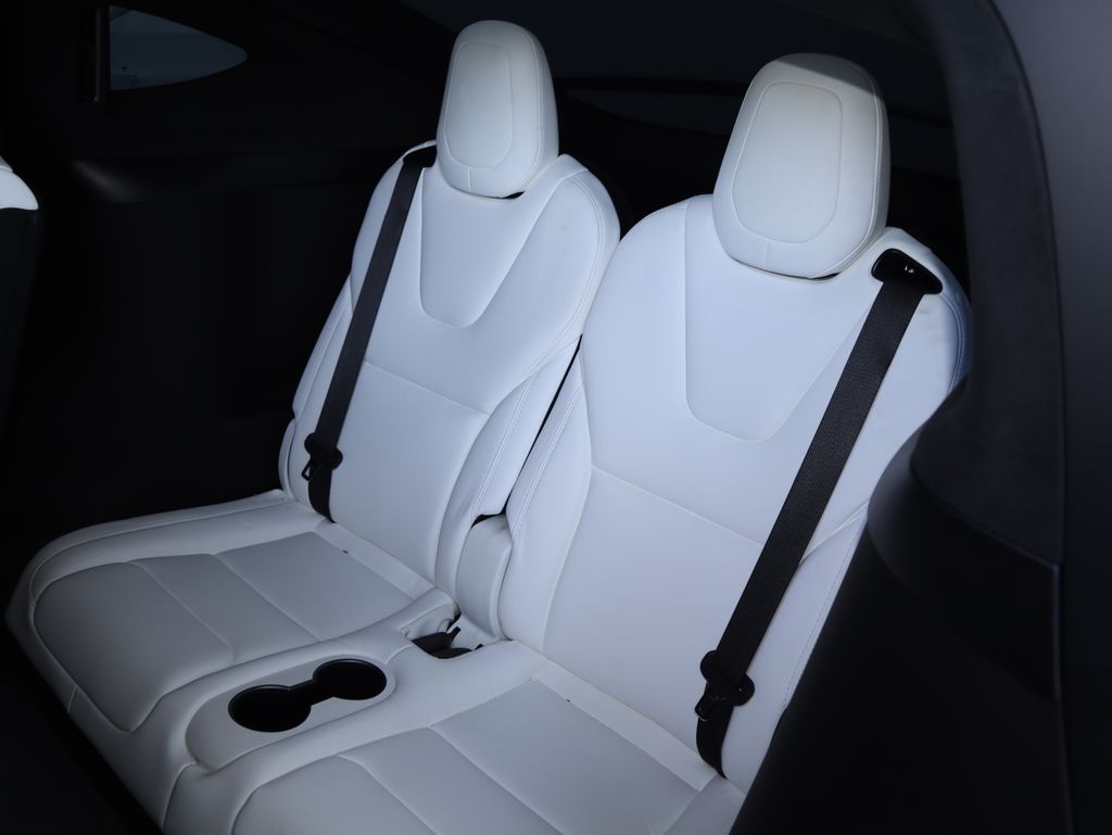 Thumbnail: 2021 Tesla Model X - 10