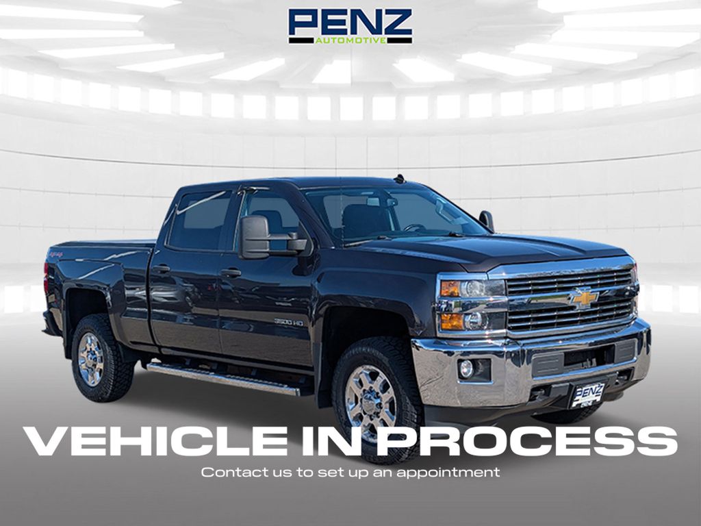 Gray (Tungsten Metallic) 2015 Chevrolet Silverado 3500HD LT Crew Cab 4WD Pickup Truck Four-Wheel Drive 6-Speed Automatic Overdrive