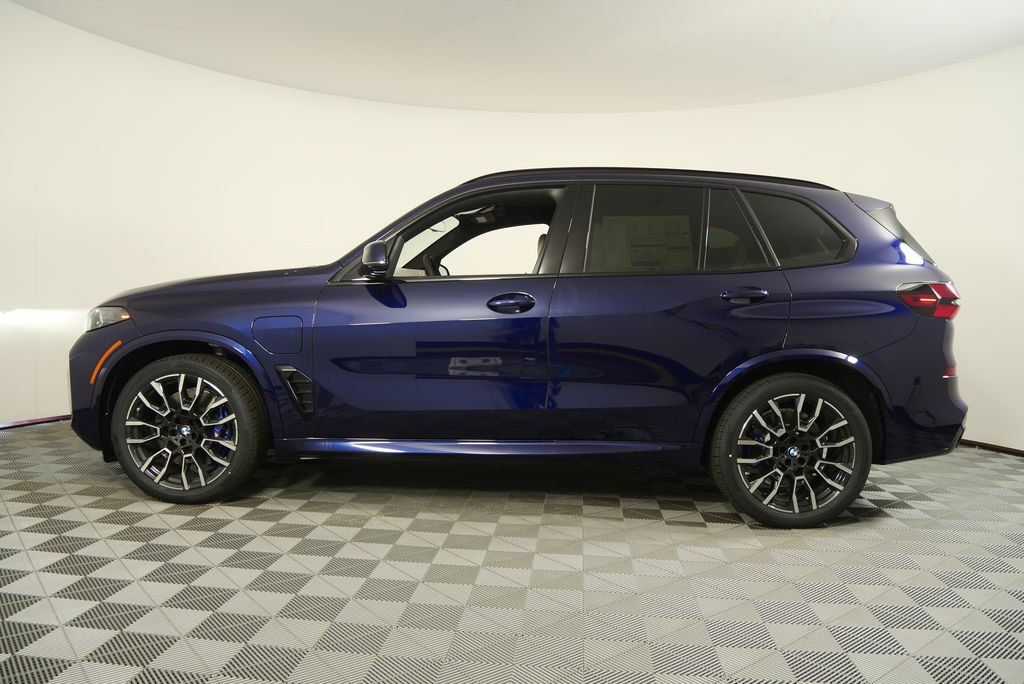 Thumbnail: 2026 BMW X5 - 6